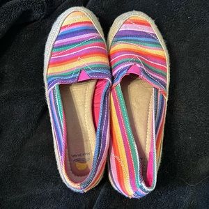 Multi-color slip-on shoes